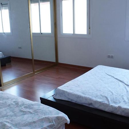 Piso En El Tardon Apartment Севиля Екстериор снимка